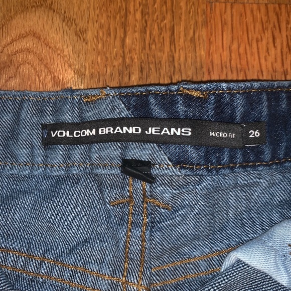 Volcom denim cutoff shorts - Picture 3 of 3